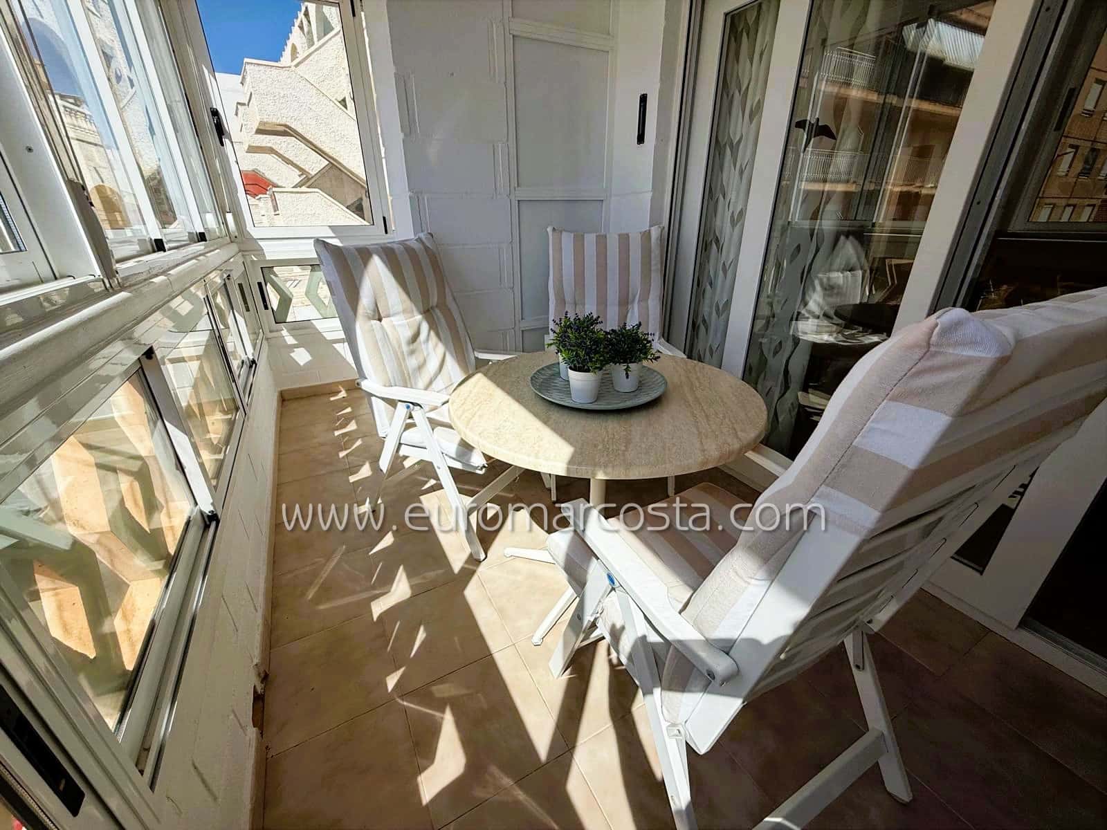 2 makuuhuone Huoneisto myytävänä paikassa La Mata - 259 000 € (Ref: 9383548)