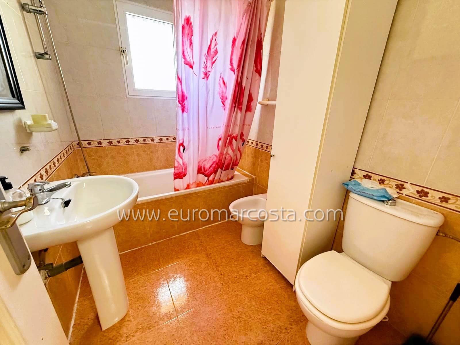 4 slaapkamer Rijtjeshuis te koop in San Fulgencio met zwembad - € 230.000 (Ref: 9388464)