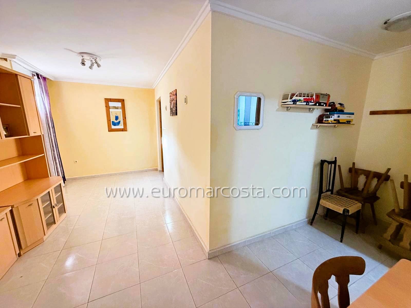 4 slaapkamer Rijtjeshuis te koop in San Fulgencio met zwembad - € 230.000 (Ref: 9388464)