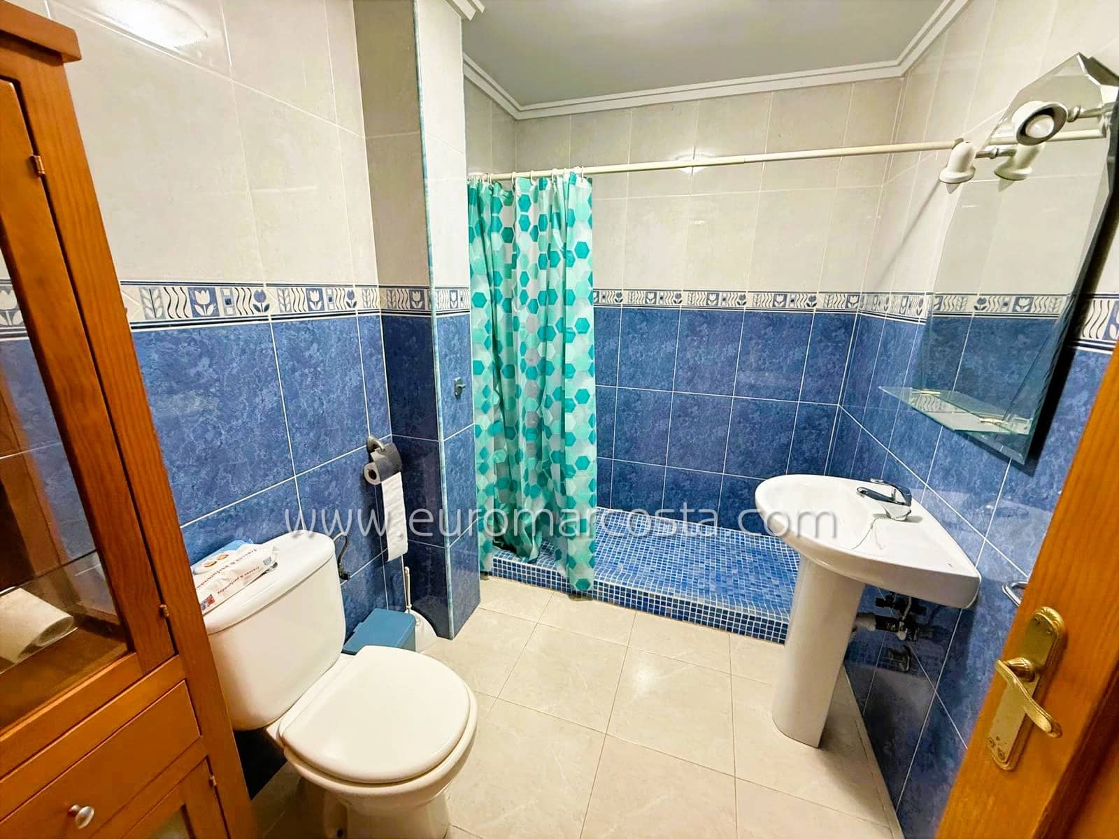 4 slaapkamer Rijtjeshuis te koop in San Fulgencio met zwembad - € 230.000 (Ref: 9388464)