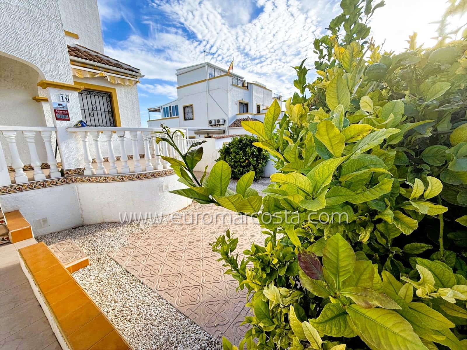 4 slaapkamer Rijtjeshuis te koop in San Fulgencio met zwembad - € 230.000 (Ref: 9388464)