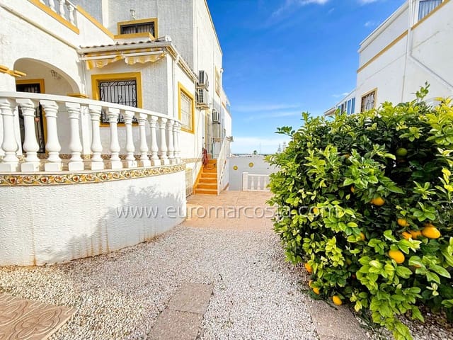 4 slaapkamer Rijtjeshuis te koop in San Fulgencio met zwembad - € 230.000 (Ref: 9388464)