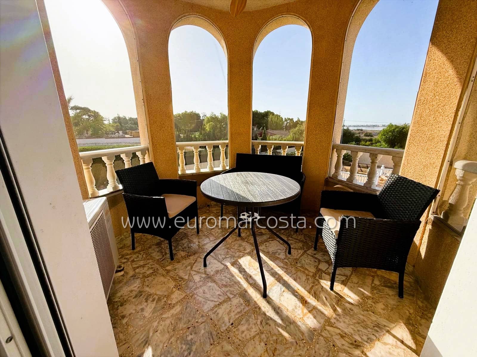 7 soverom Villa til salgs i Santa Pola med svømmebasseng garasje - € 1 480 000 (Ref: 9394260)