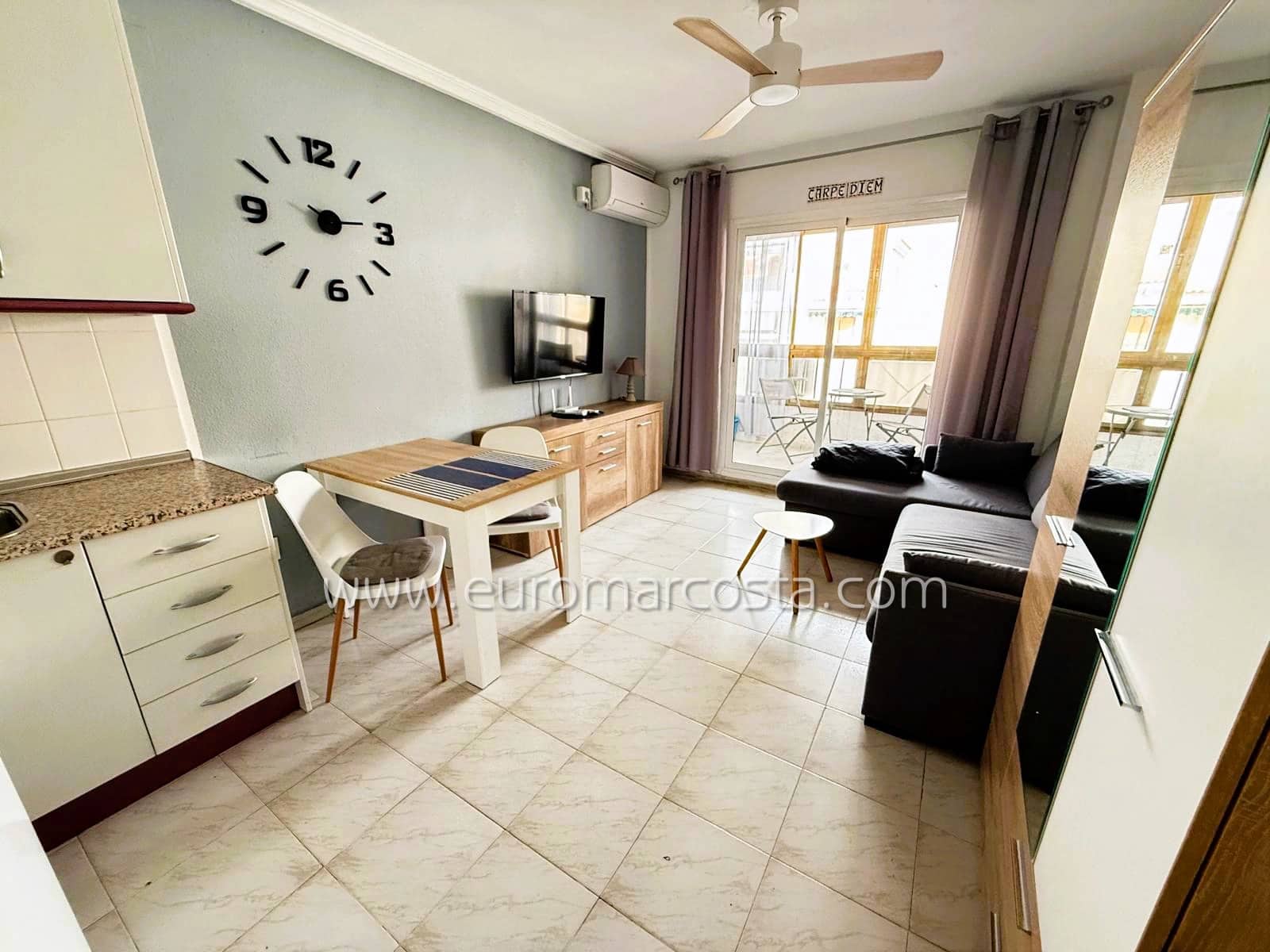 Yksiö myytävänä paikassa La Mata mukana uima-altaan - 95 000 € (Ref: 9397875)