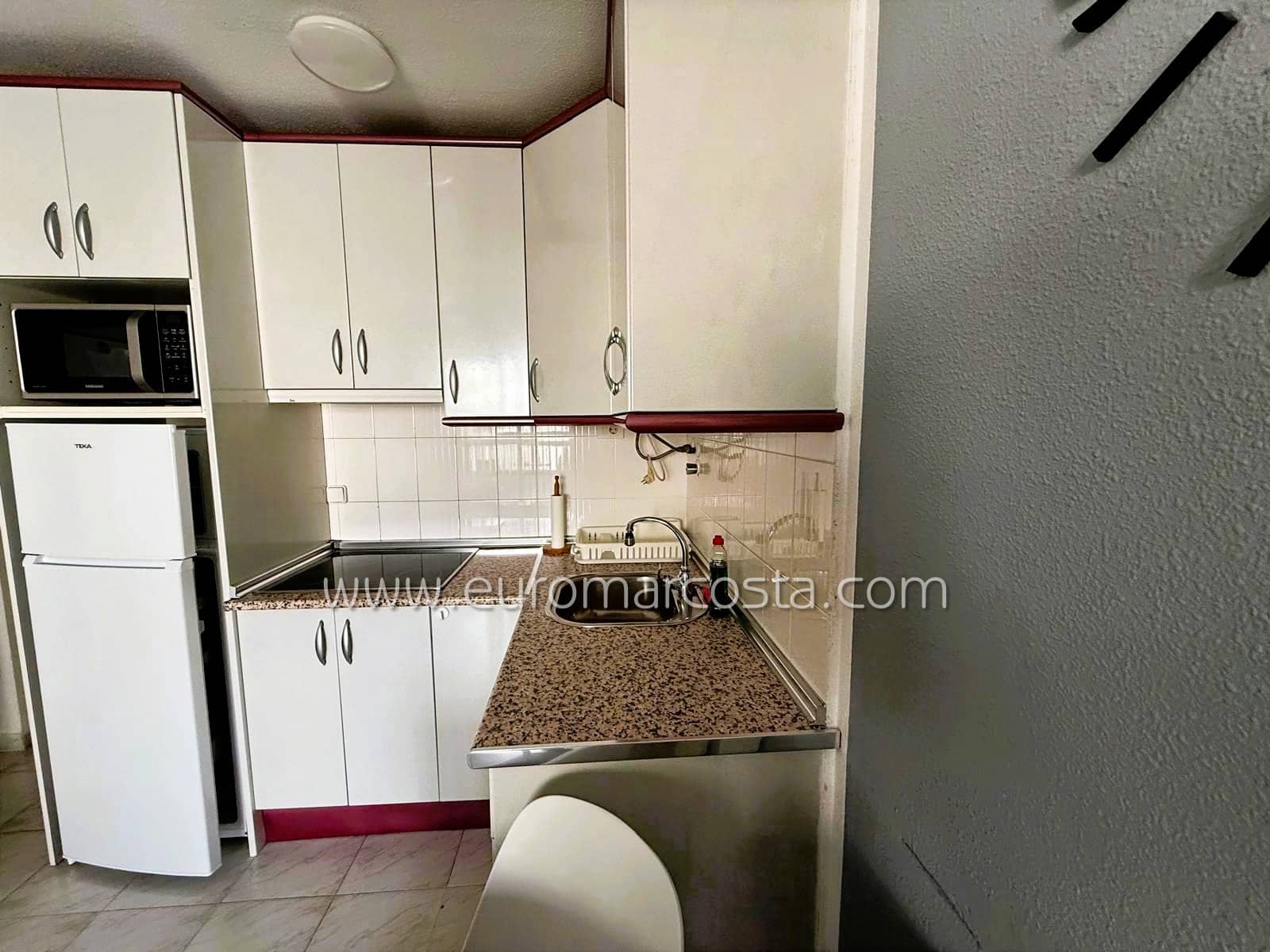 Yksiö myytävänä paikassa La Mata mukana uima-altaan - 95 000 € (Ref: 9397875)