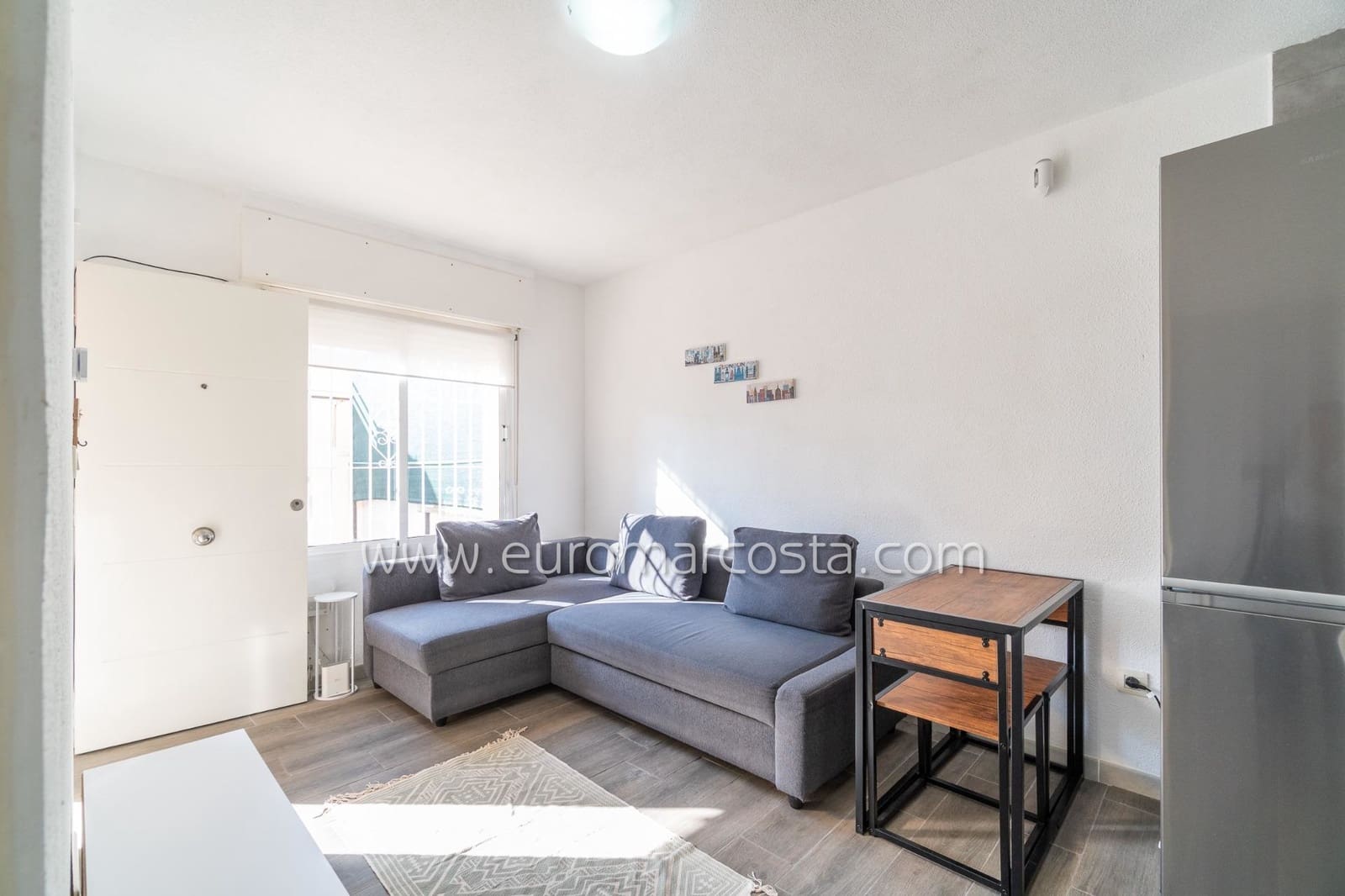 1 makuuhuone Bungalow myytävänä paikassa Torrevieja mukana uima-altaan - 109 000 € (Ref: 9400259)