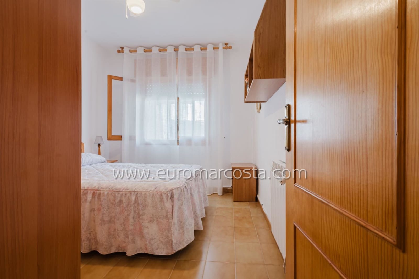3 quarto Bungalow para venda em Torrevieja com piscina - 185 000 € (Ref: 9404629)