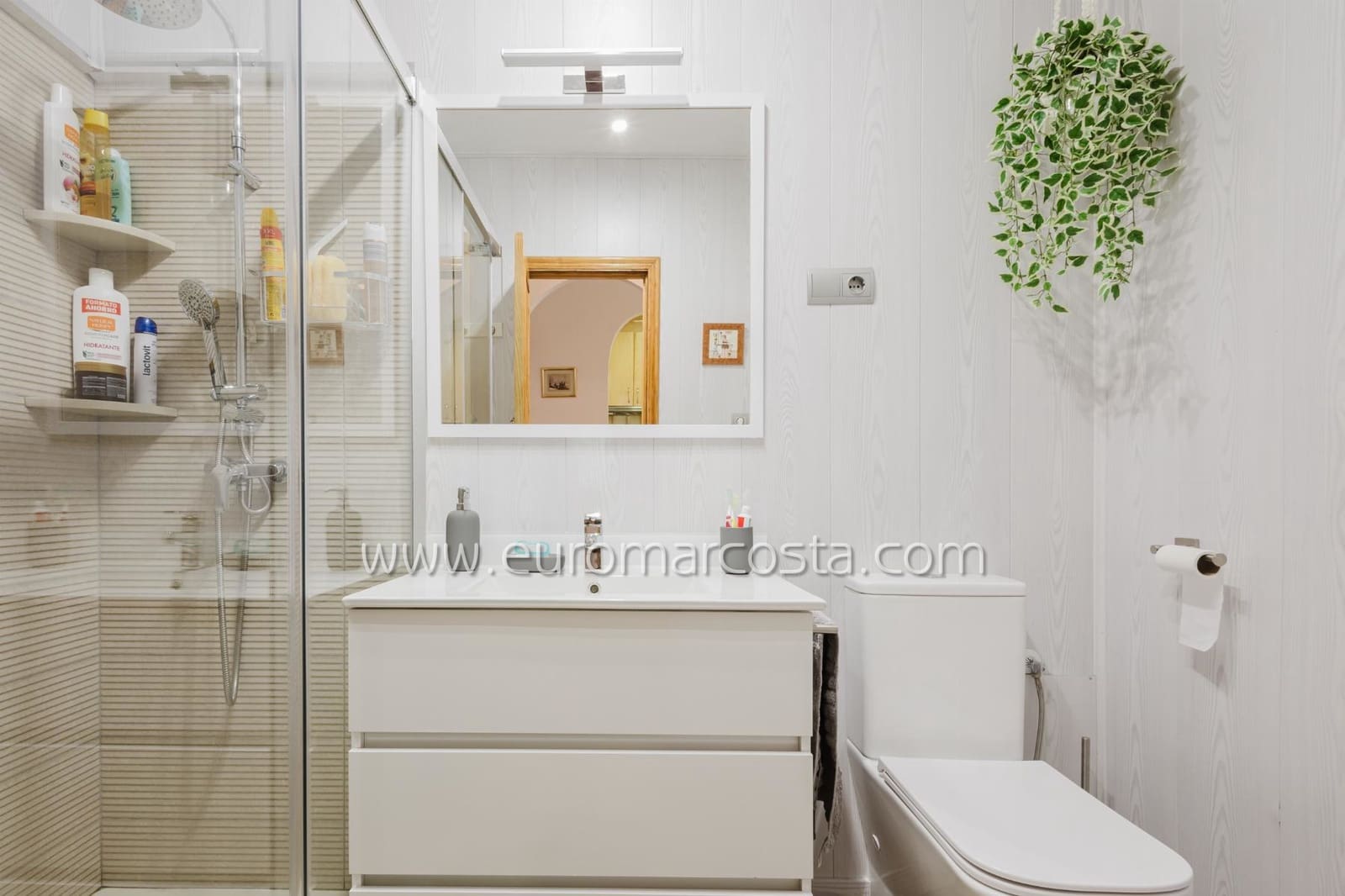 3 quarto Bungalow para venda em Torrevieja com piscina - 185 000 € (Ref: 9404629)