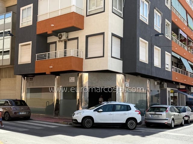 Local Commercial à vendre à Centro, Torrevieja - 240 000 € (Ref: 9412657)