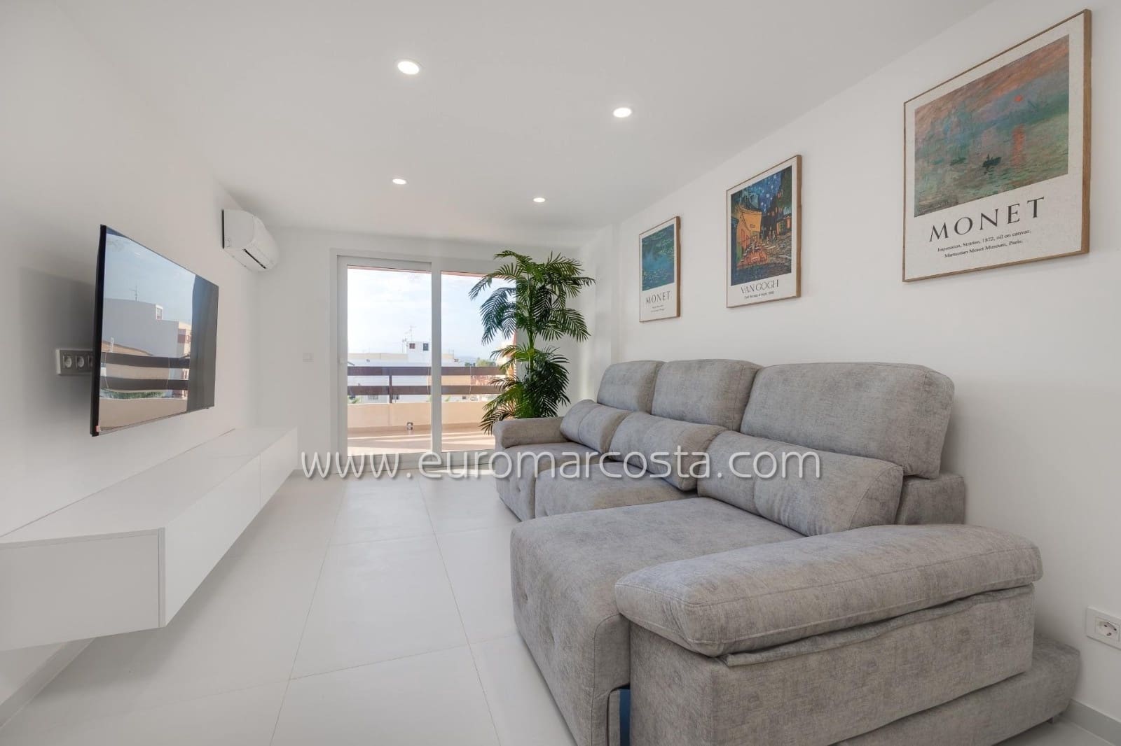 3 quarto Apartamento para venda em Torrevieja - 269 000 € (Ref: 9414589)