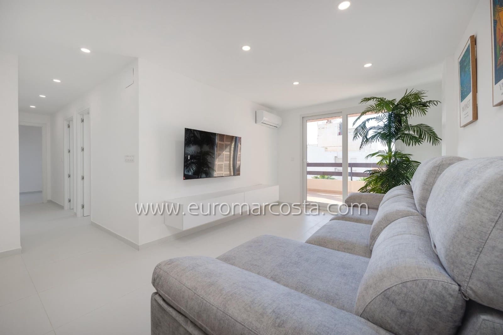 3 quarto Apartamento para venda em Torrevieja - 269 000 € (Ref: 9414589)