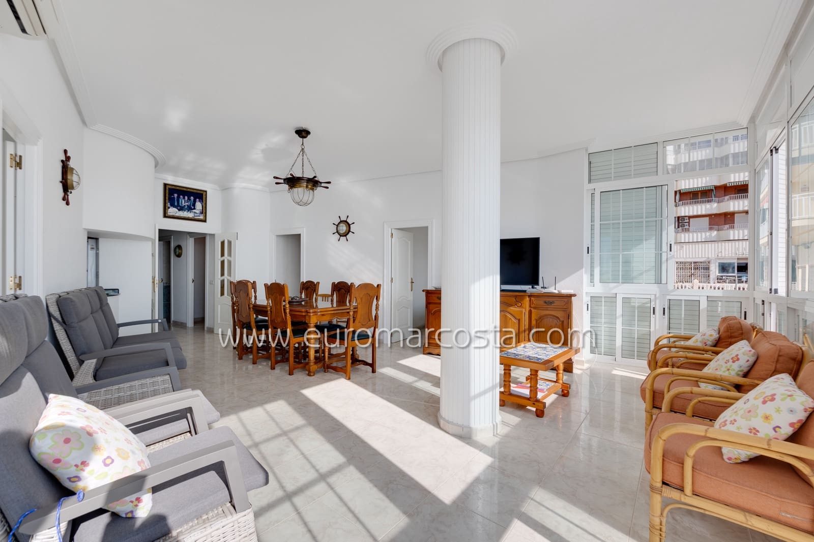 4 sovrum Lägenhet till salu i Torrevieja med garage - 389 500 € (Ref: 9414590)