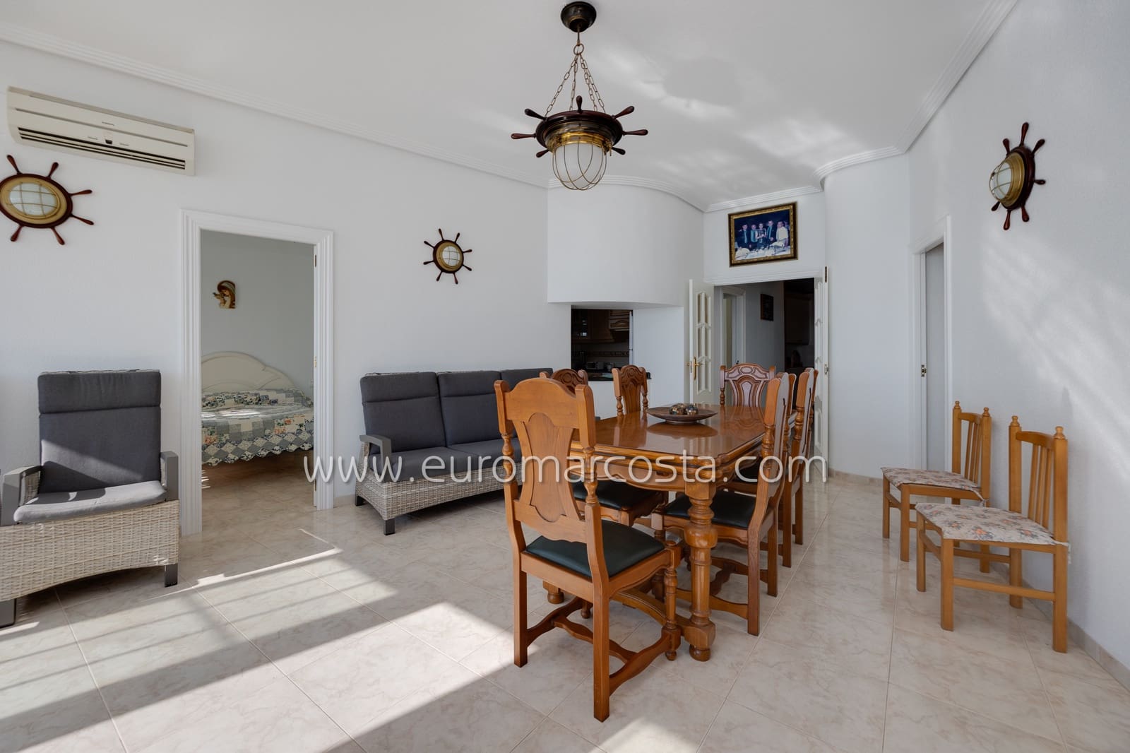 4 sovrum Lägenhet till salu i Torrevieja med garage - 389 500 € (Ref: 9414590)