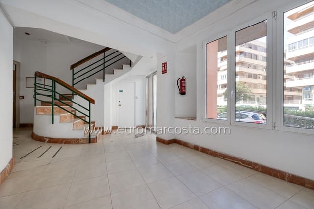 4 sovrum Lägenhet till salu i Puerto Deportivo, Torrevieja med garage - 389 500 € (Ref: 9414590)