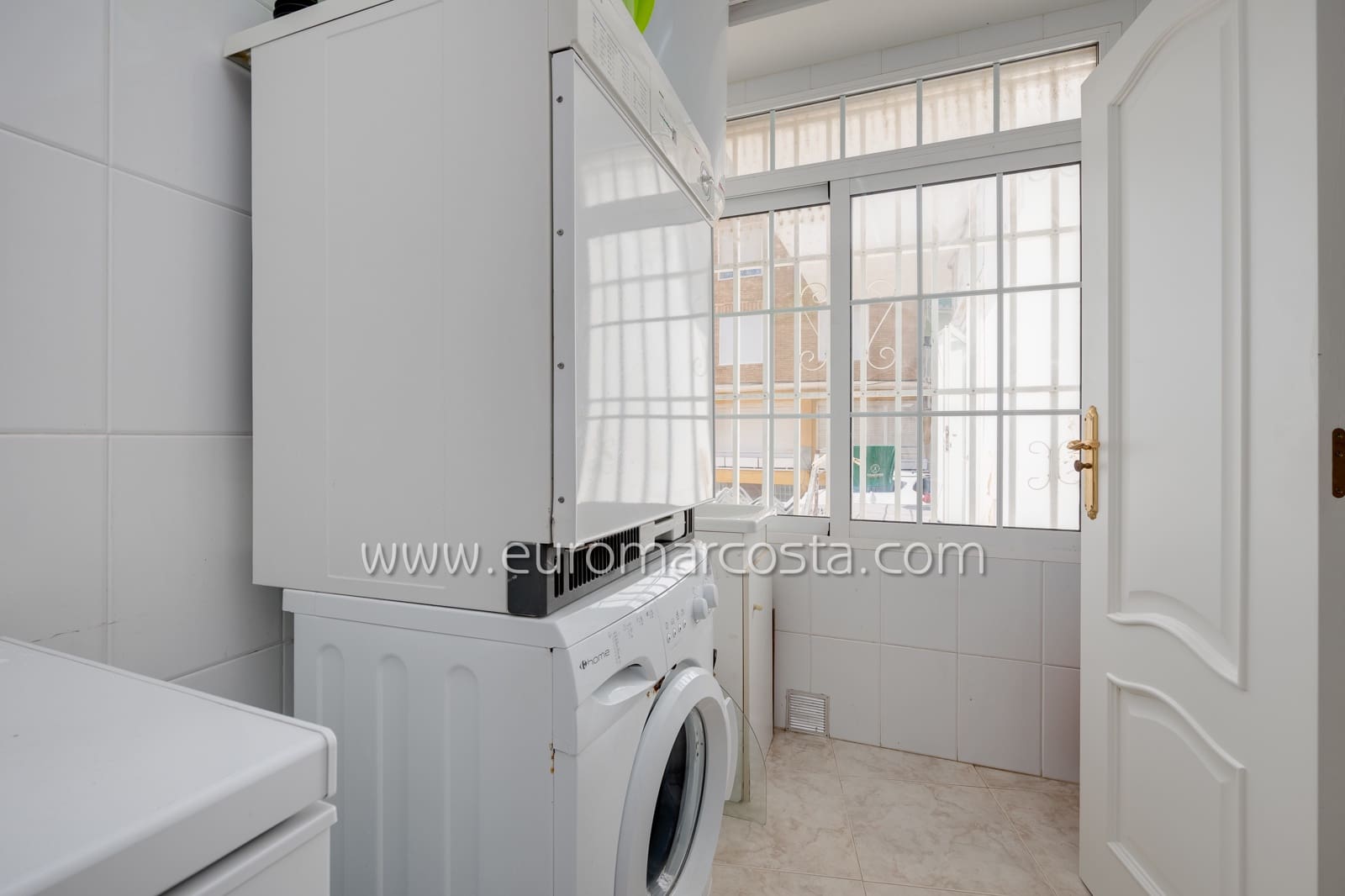 4 sovrum Lägenhet till salu i Torrevieja med garage - 389 500 € (Ref: 9414590)