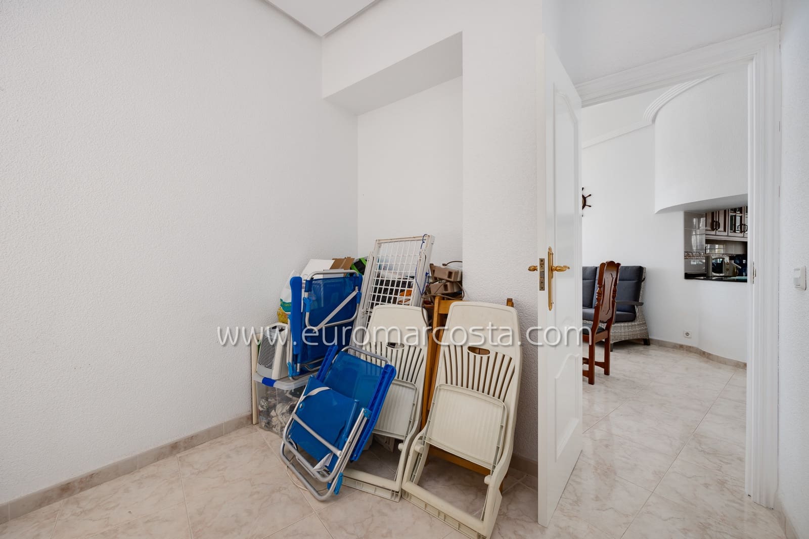 4 sovrum Lägenhet till salu i Torrevieja med garage - 389 500 € (Ref: 9414590)