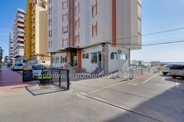 4 sovrum Lägenhet till salu i Puerto Deportivo, Torrevieja med garage - 389 500 € (Ref: 9414590)
