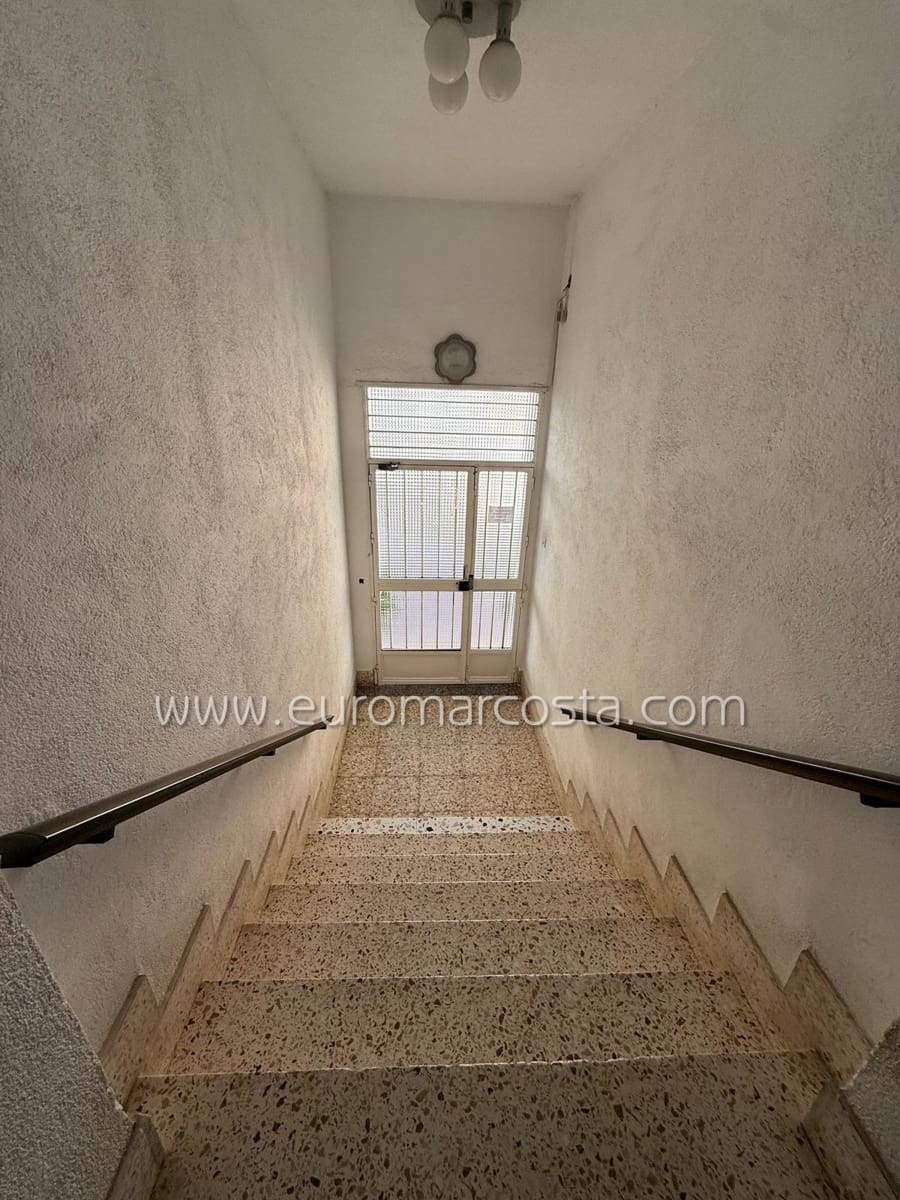 3 bedroom Apartment for sale in Guardamar del Segura - € 129,000 (Ref: 9483183)
