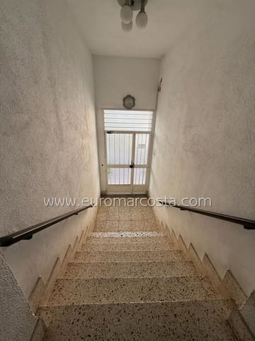 3 slaapkamer Appartement te koop in Zona Pueblo, Guardamar del Segura - € 129.000 (Ref: 9483183)