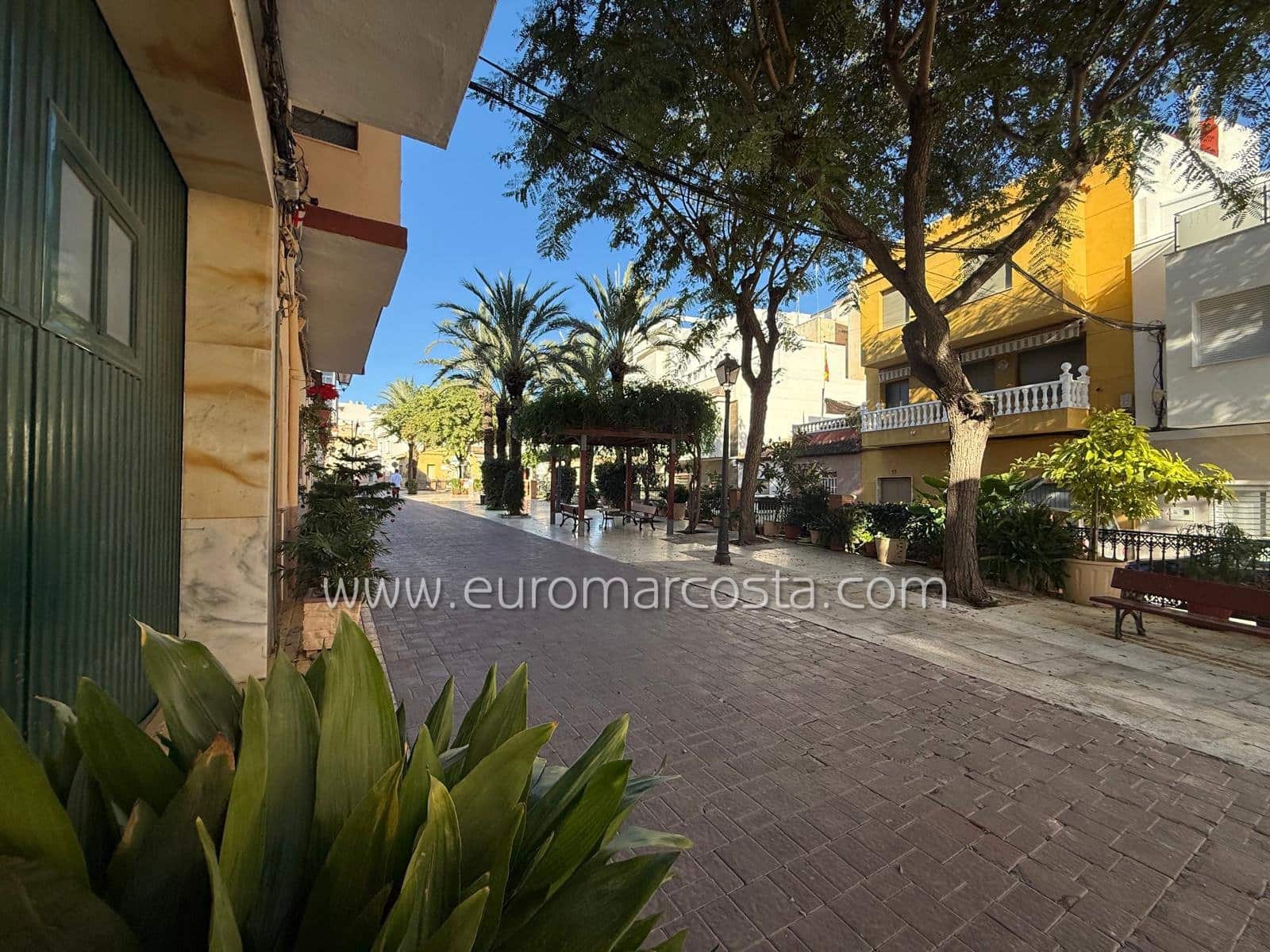 3 bedroom Apartment for sale in Guardamar del Segura - € 129,000 (Ref: 9483183)