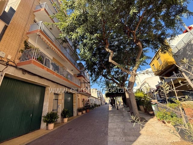 3 slaapkamer Appartement te koop in Zona Pueblo, Guardamar del Segura - € 129.000 (Ref: 9483183)