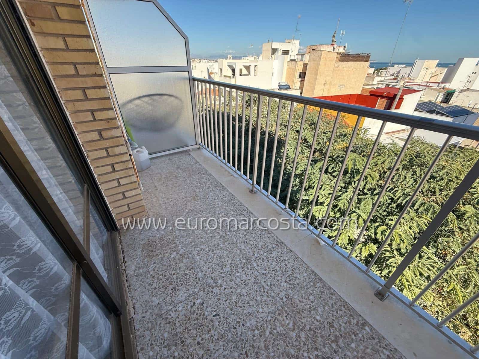 3 bedroom Apartment for sale in Guardamar del Segura - € 129,000 (Ref: 9483183)