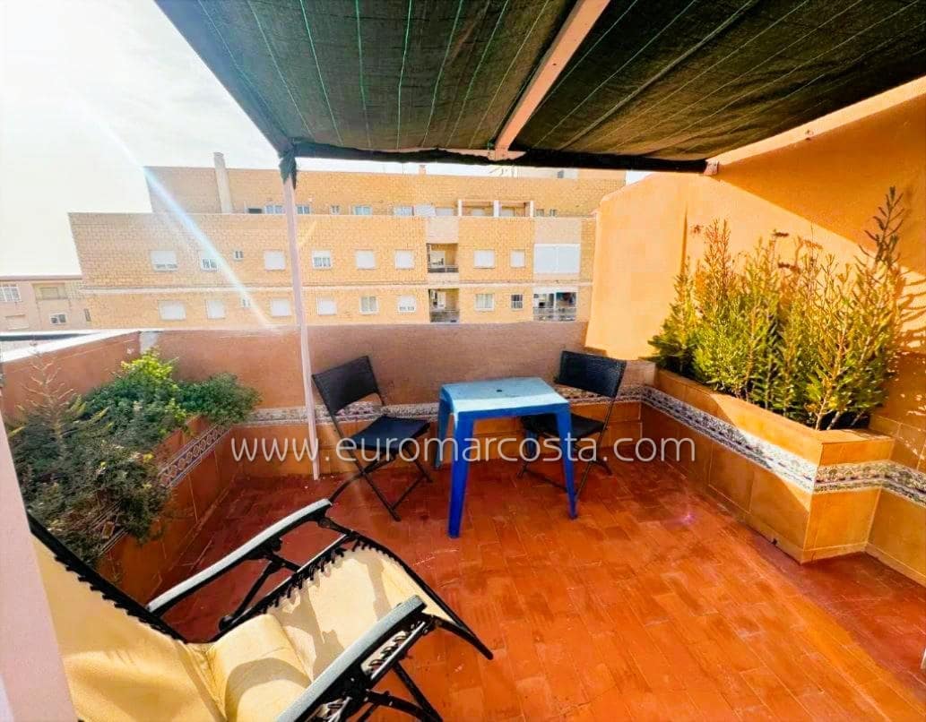 2 soveværelse Penthouse til salg i La Mata med swimmingpool - € 139.900 (Ref: 9487192)