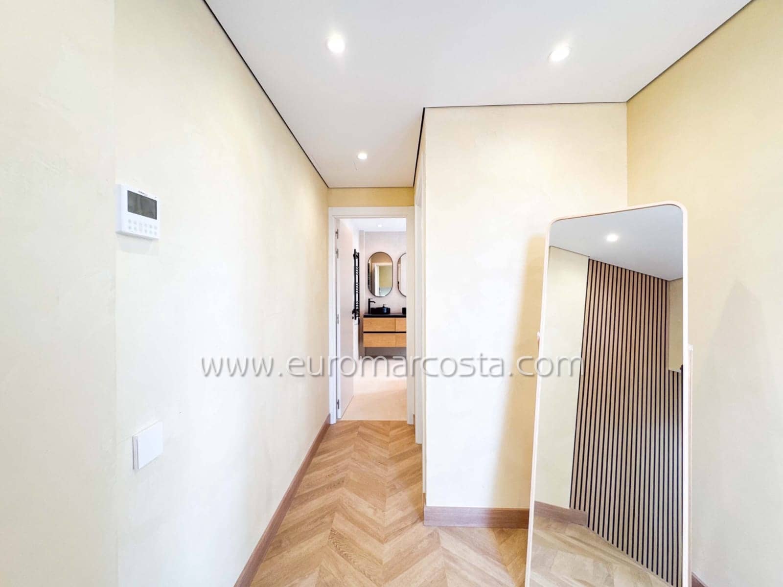 3 sovrum Lägenhet till salu i Guardamar del Segura med garage - 399 000 € (Ref: 9487939)