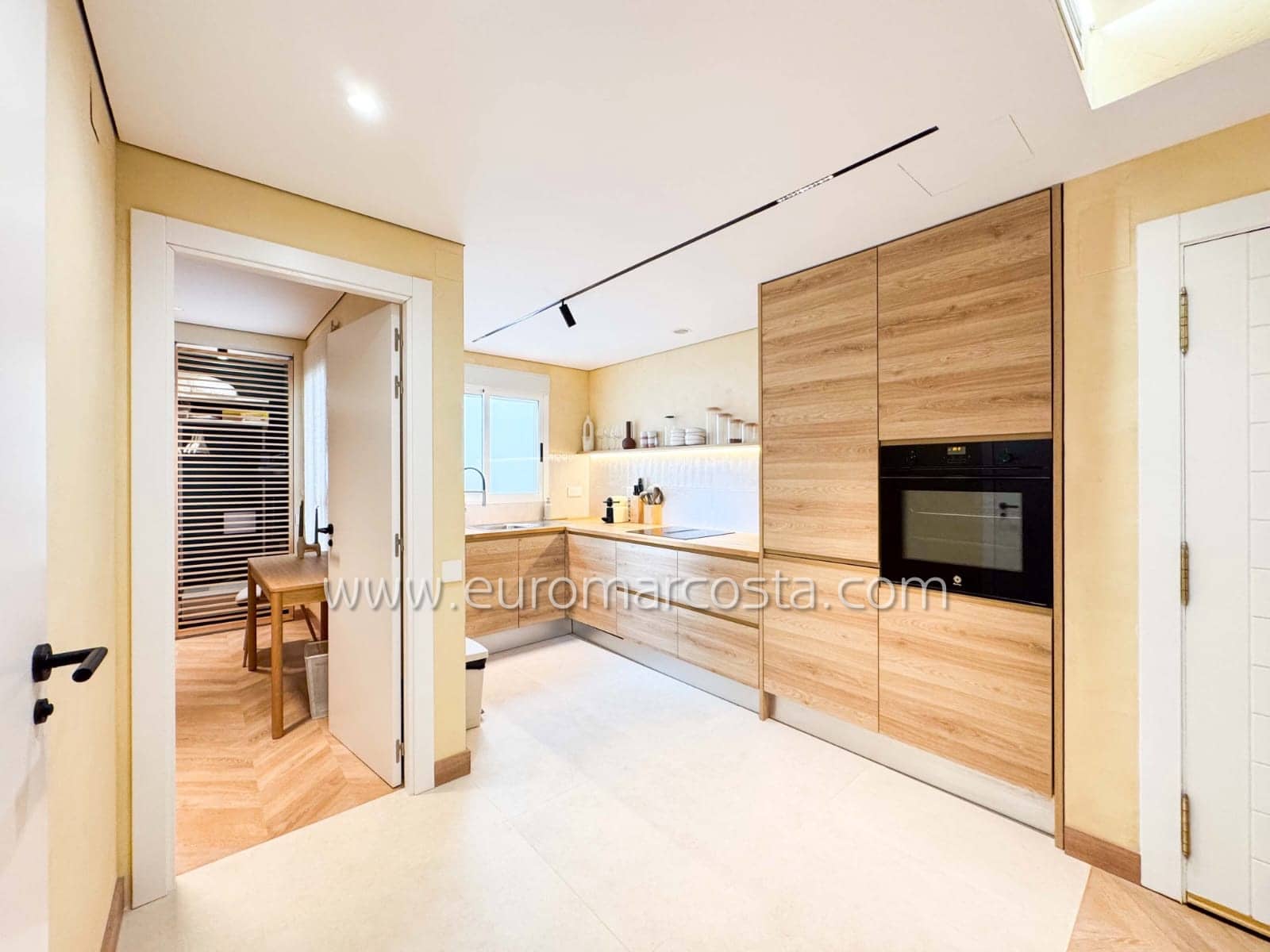 3 sovrum Lägenhet till salu i Guardamar del Segura med garage - 399 000 € (Ref: 9487939)