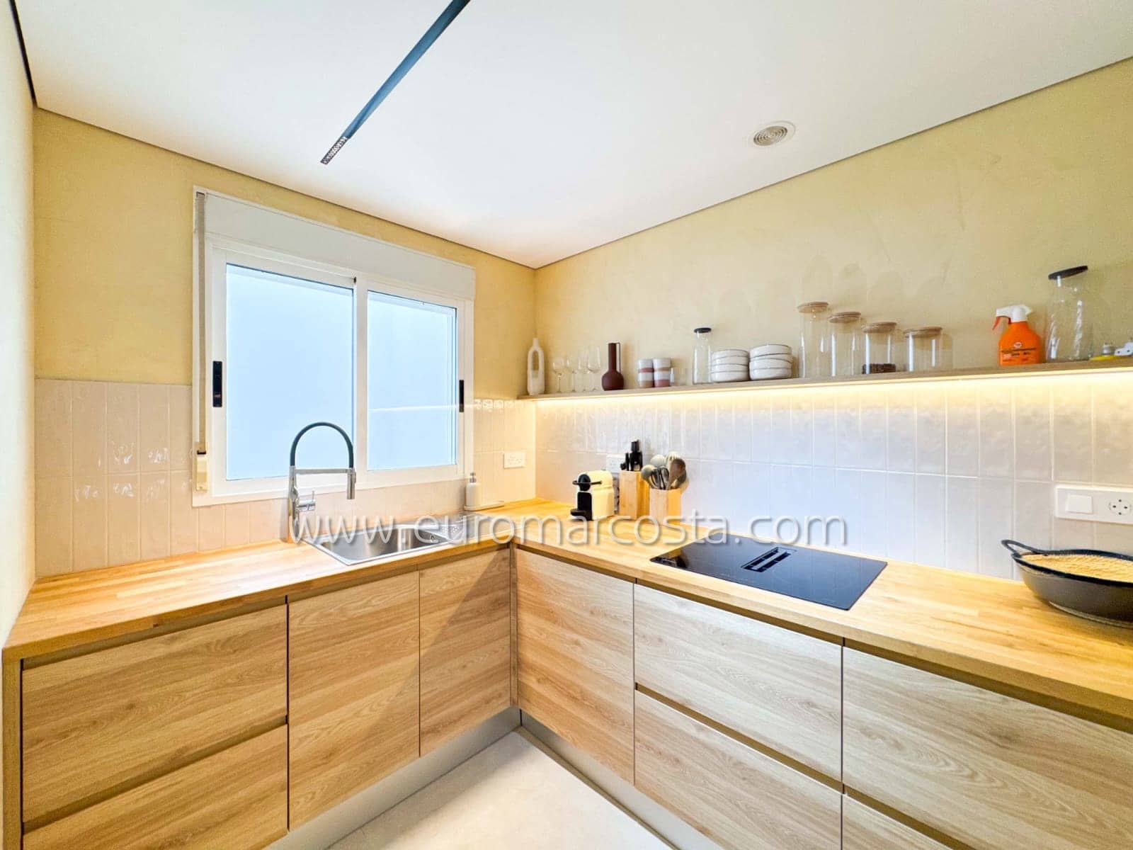 3 sovrum Lägenhet till salu i Guardamar del Segura med garage - 399 000 € (Ref: 9487939)