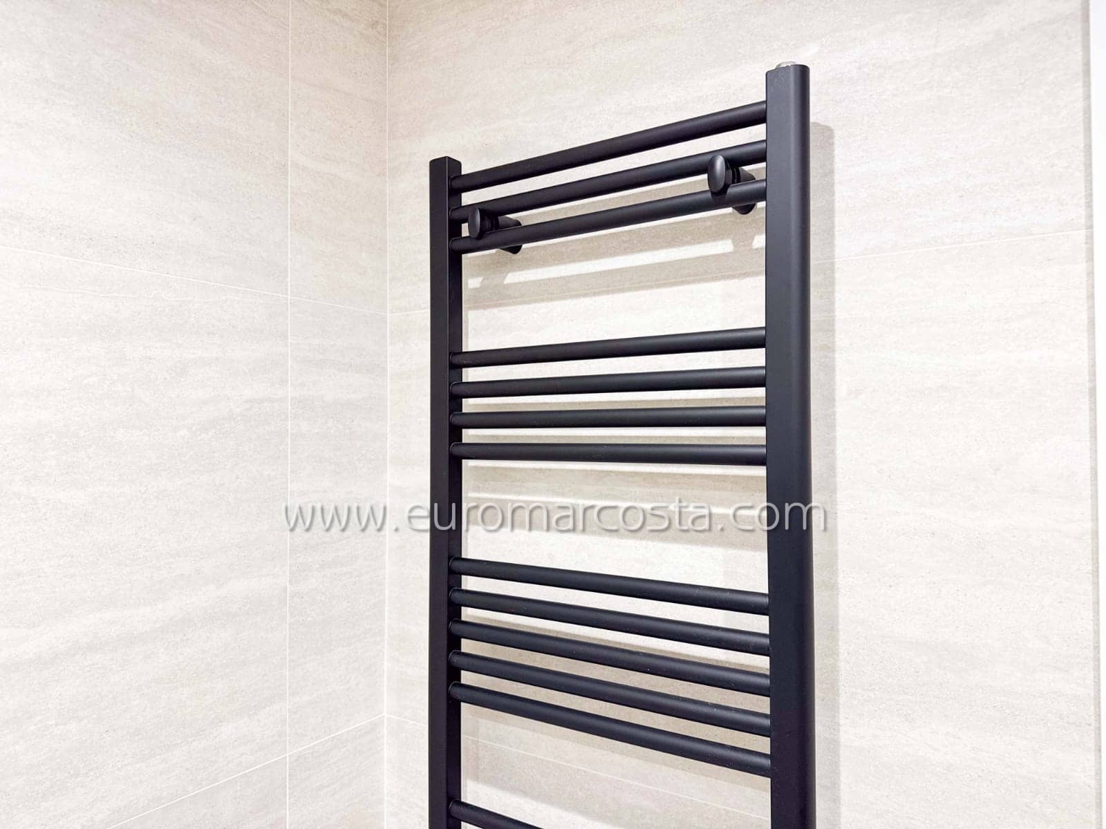 3 sovrum Lägenhet till salu i Guardamar del Segura med garage - 399 000 € (Ref: 9487939)