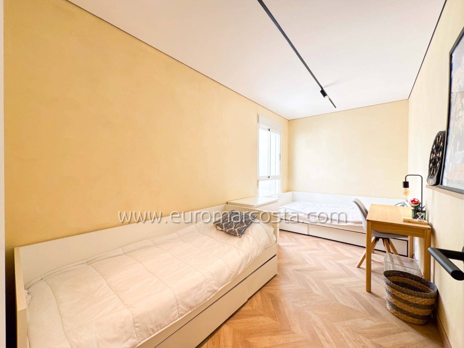 3 sovrum Lägenhet till salu i Guardamar del Segura med garage - 399 000 € (Ref: 9487939)