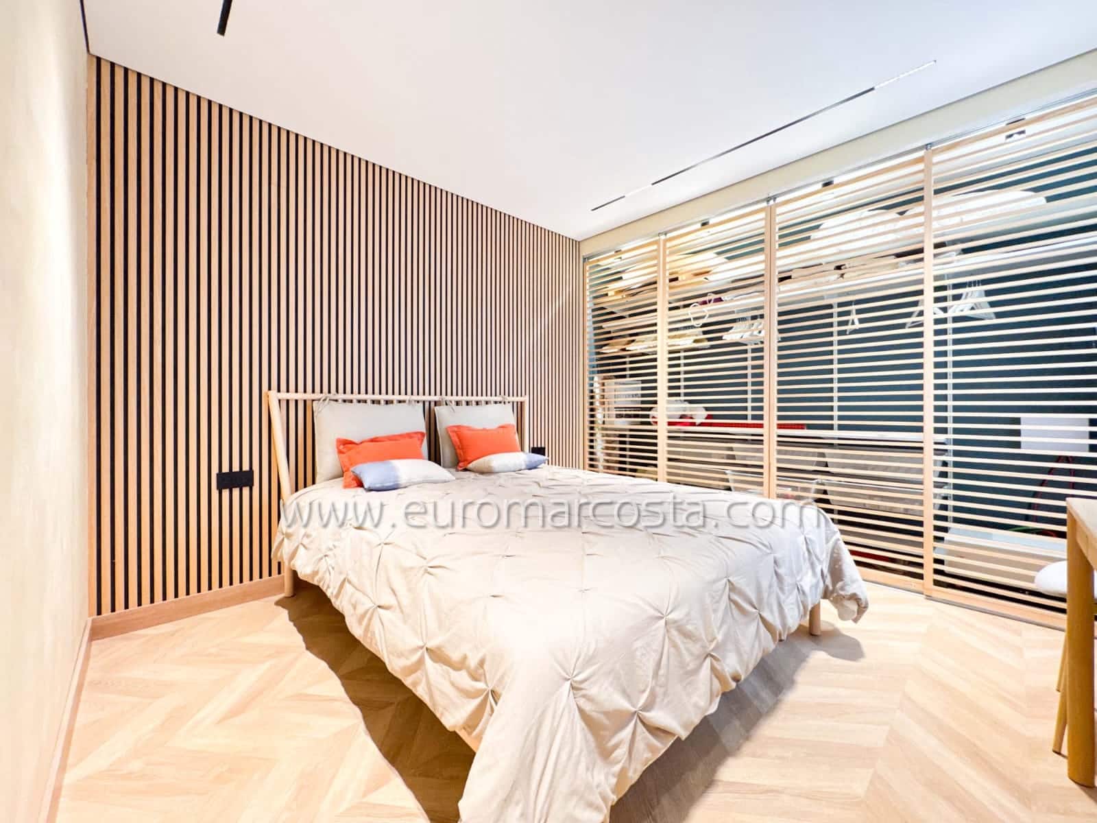 3 sovrum Lägenhet till salu i Guardamar del Segura med garage - 399 000 € (Ref: 9487939)