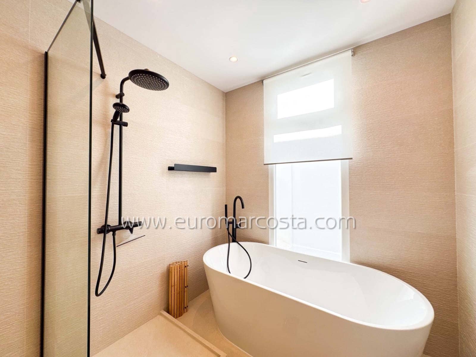 3 soverom Leilighet til salgs i Guardamar del Segura med garasje - € 399 000 (Ref: 9487939)