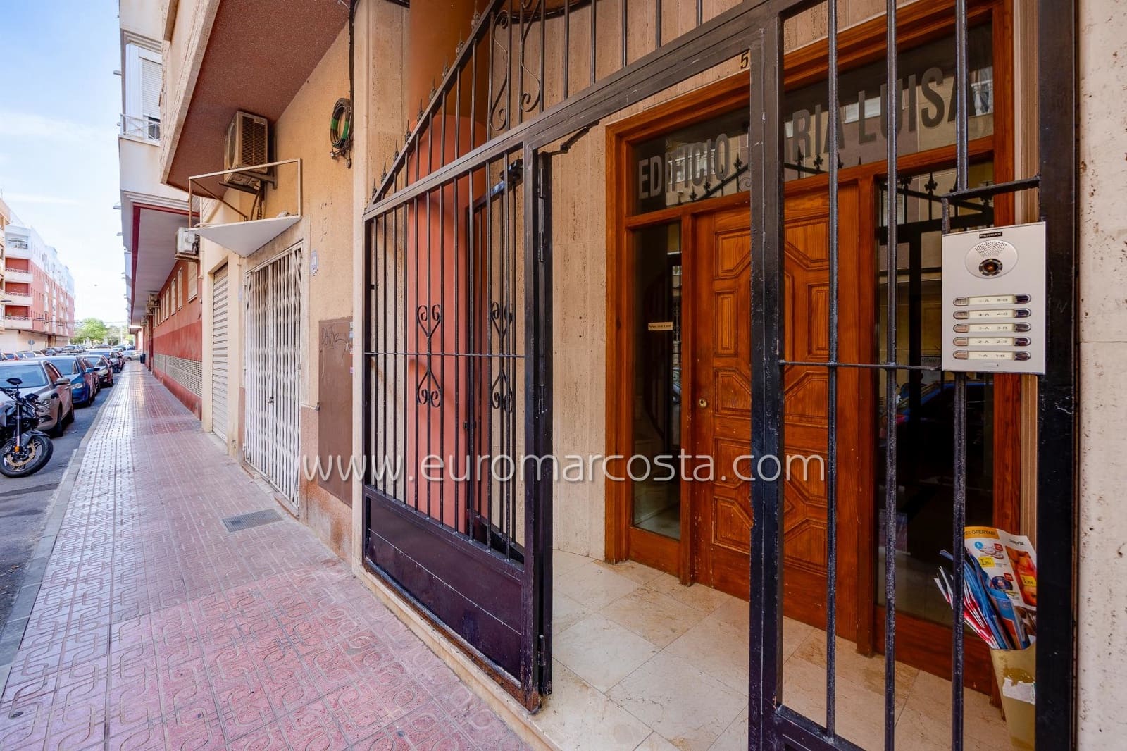 2 makuuhuone Kattohuoneisto myytävänä paikassa Torrevieja - 169 500 € (Ref: 9495257)