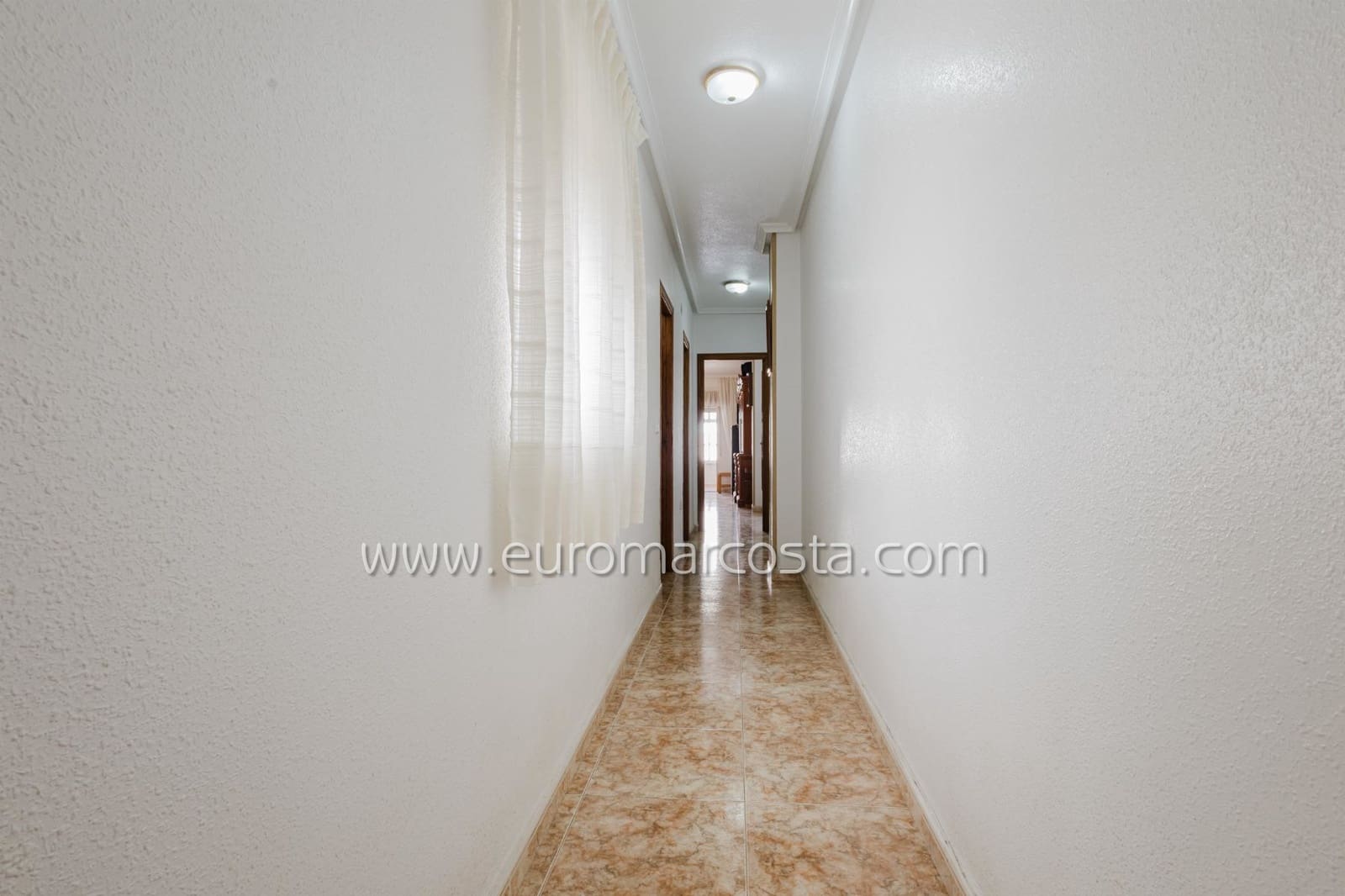 2 Zimmer Penthouse zu verkaufen in Torrevieja mit Garage - 149.500 € (Ref: 9523593)