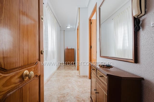 2 Zimmer Penthouse zu verkaufen in Torrevieja mit Garage - 149.500 € (Ref: 9523593)