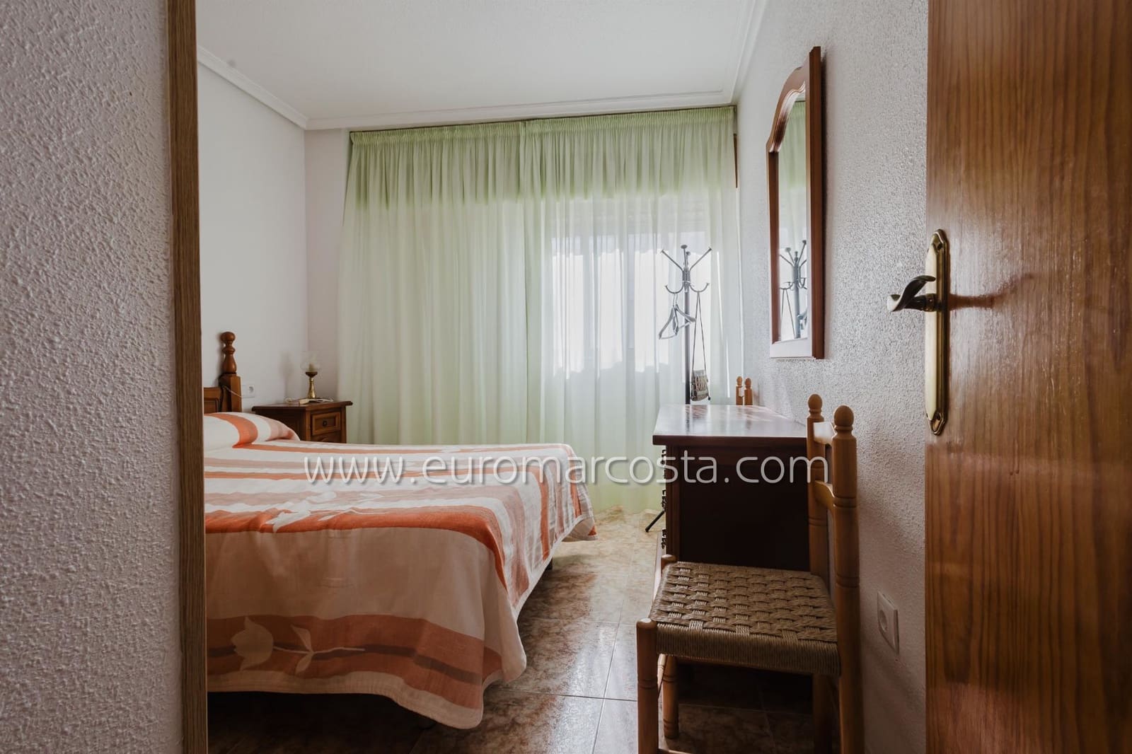 2 Zimmer Penthouse zu verkaufen in Torrevieja mit Garage - 149.500 € (Ref: 9523593)