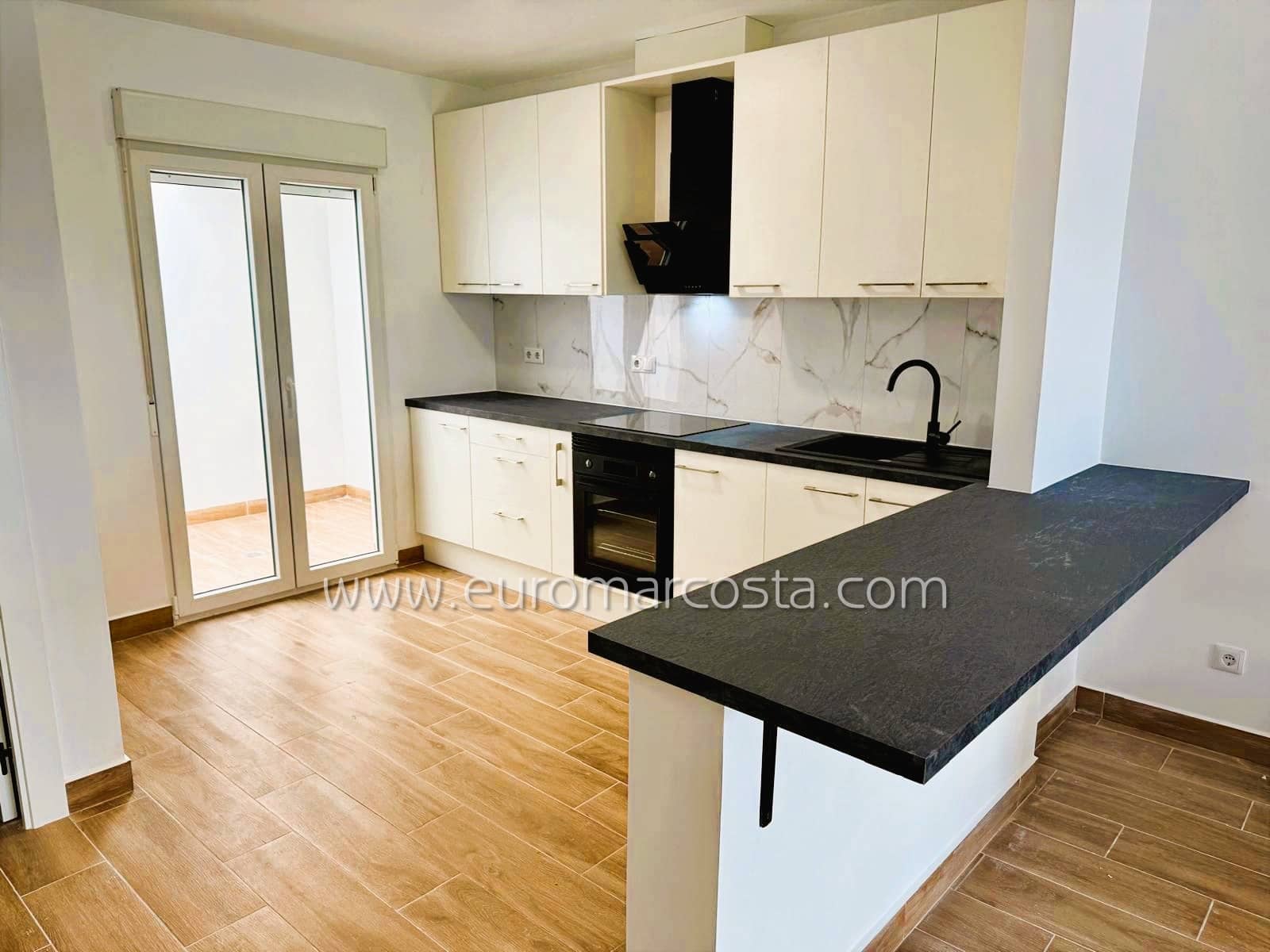 3 soveværelse Rækkehus til salg i Ciudad Quesada med garage - € 249.000 (Ref: 9539039)