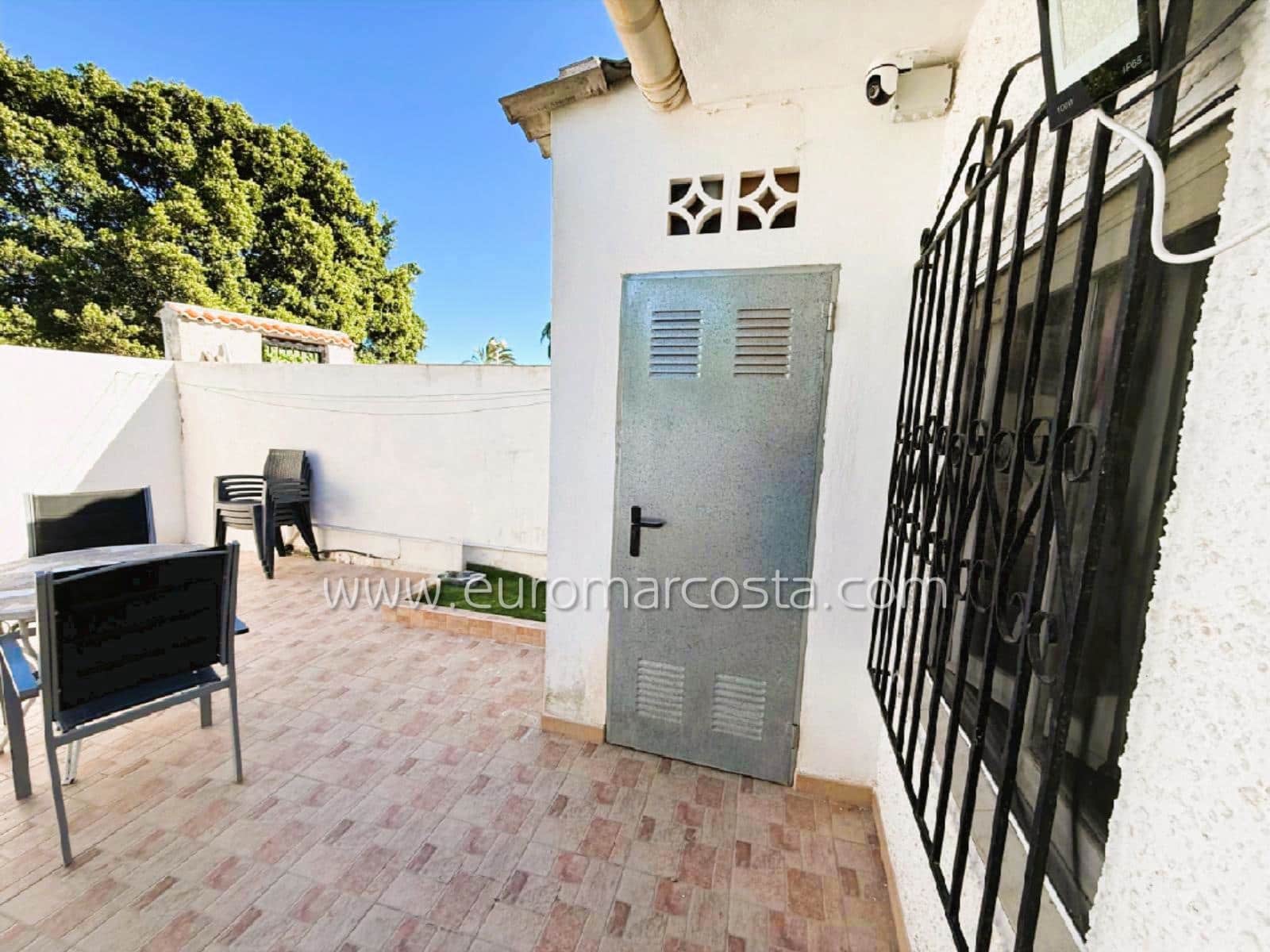 2 Zimmer Reihenhaus zu verkaufen in Torrevieja - 99.000 € (Ref: 9610104)