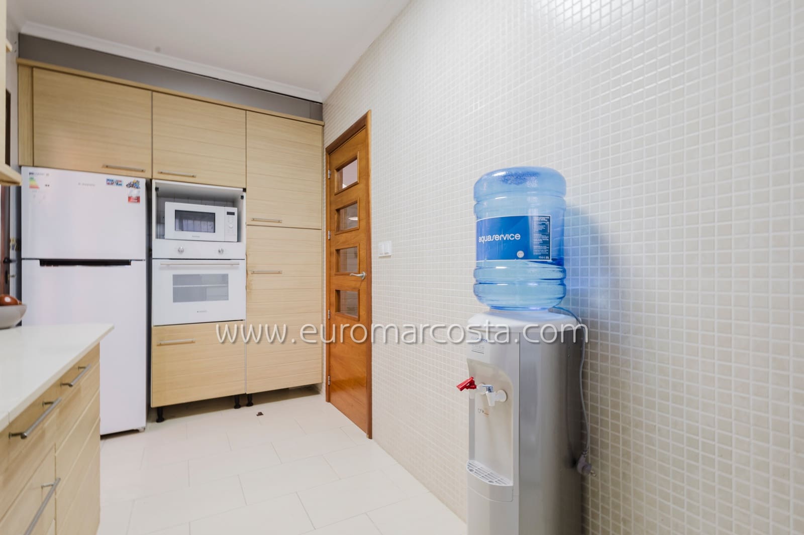 2 makuuhuone Huvila myytävänä paikassa Torrevieja mukana uima-altaan - 239 000 € (Ref: 9631814)