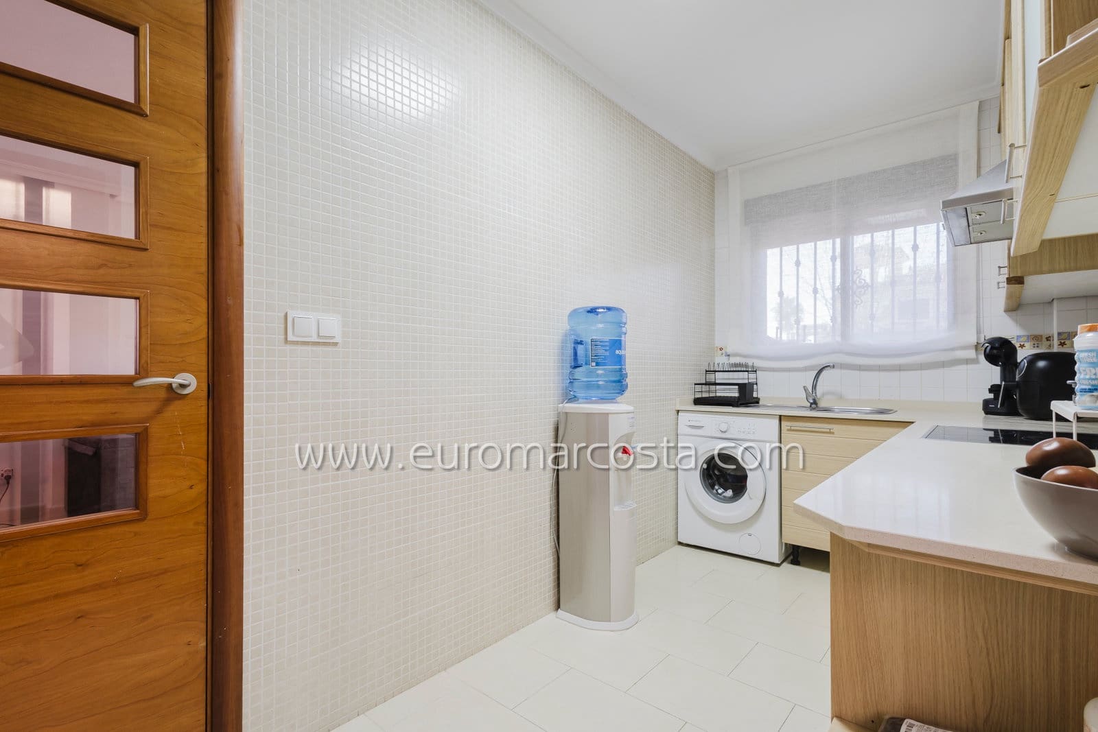 Chalet de 2 habitaciones en Torrevieja en venta con piscina - 219.990 € (Ref: 9631814)