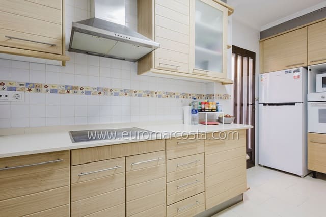 2 makuuhuone Huvila myytävänä paikassa Parque Acuático - Sector 25, Torrevieja mukana uima-altaan - 219 990 € (Ref: 9631814)