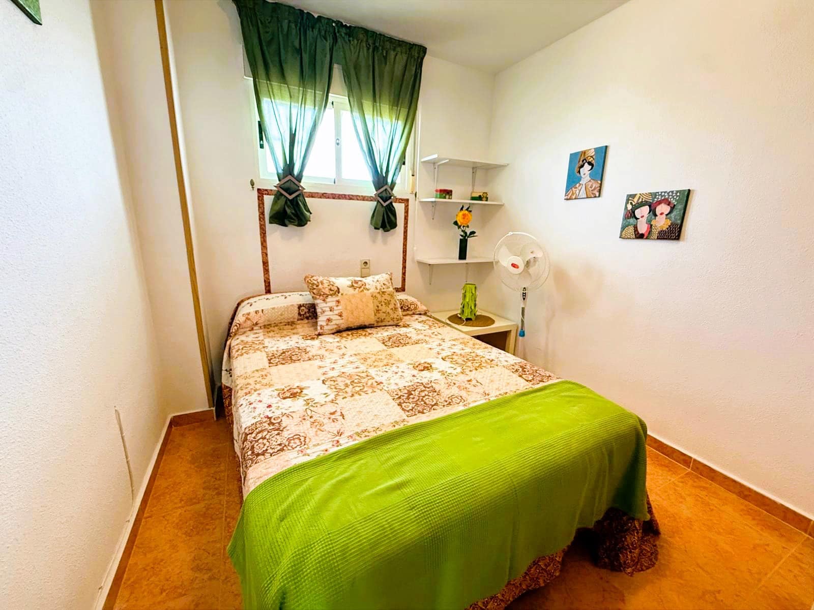 2 soverom Leilighet til salgs i Torrevieja med svømmebasseng - € 159 000 (Ref: 9685904)