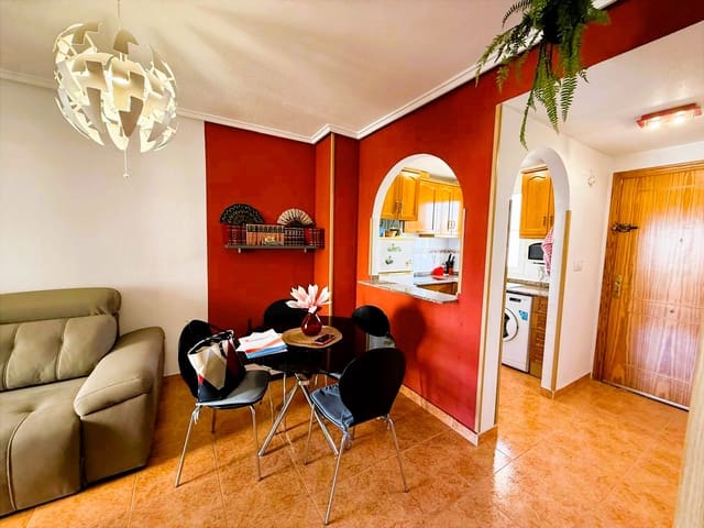 2 bedroom Apartment for sale in Torrevieja with pool - € 159,000 (Ref: 9685904)