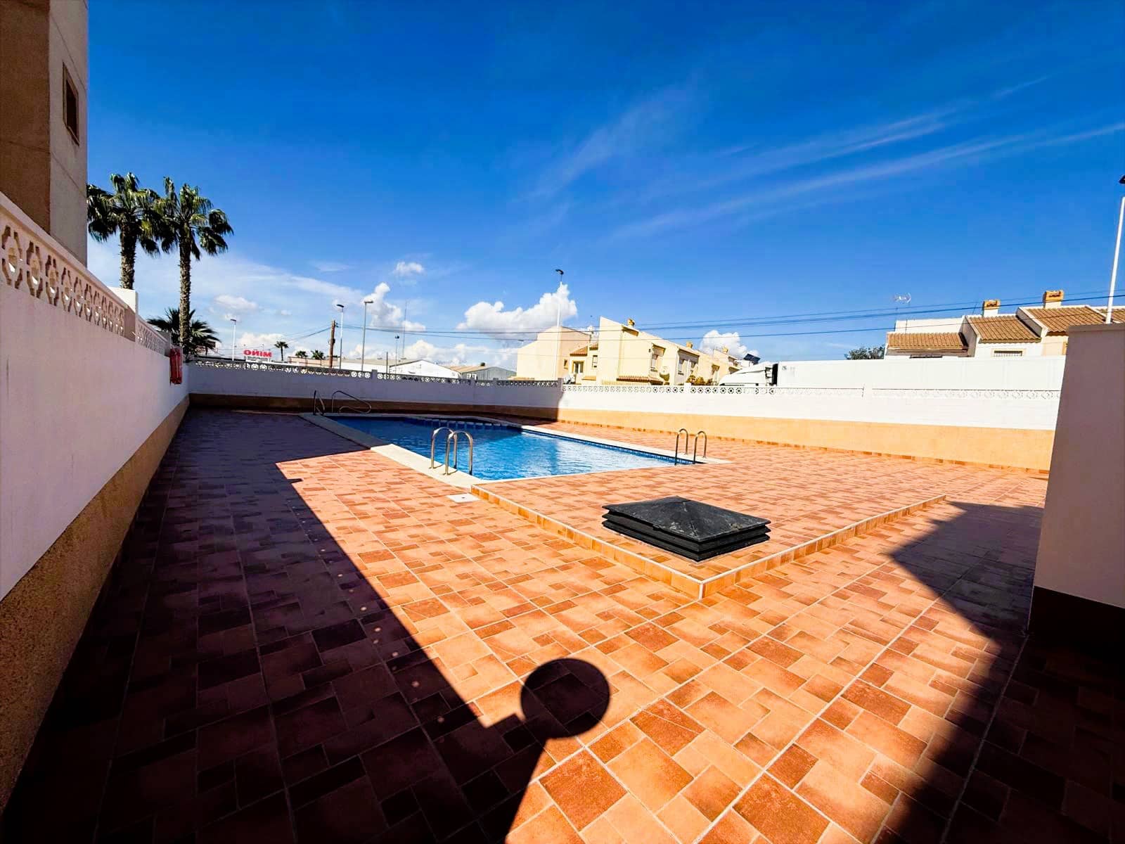 2 soverom Leilighet til salgs i Torrevieja med svømmebasseng - € 159 000 (Ref: 9685904)