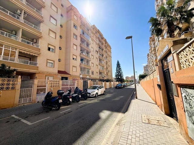 2 bedroom Apartment for sale in Torrevieja with pool - € 159,000 (Ref: 9685904)