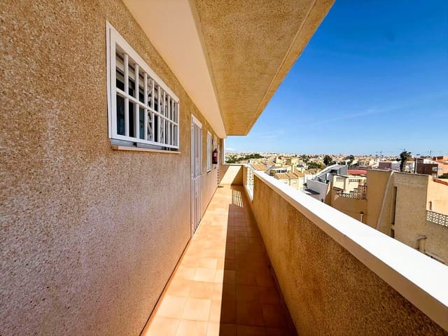 2 bedroom Apartment for sale in Torrevieja with pool - € 159,000 (Ref: 9685904)