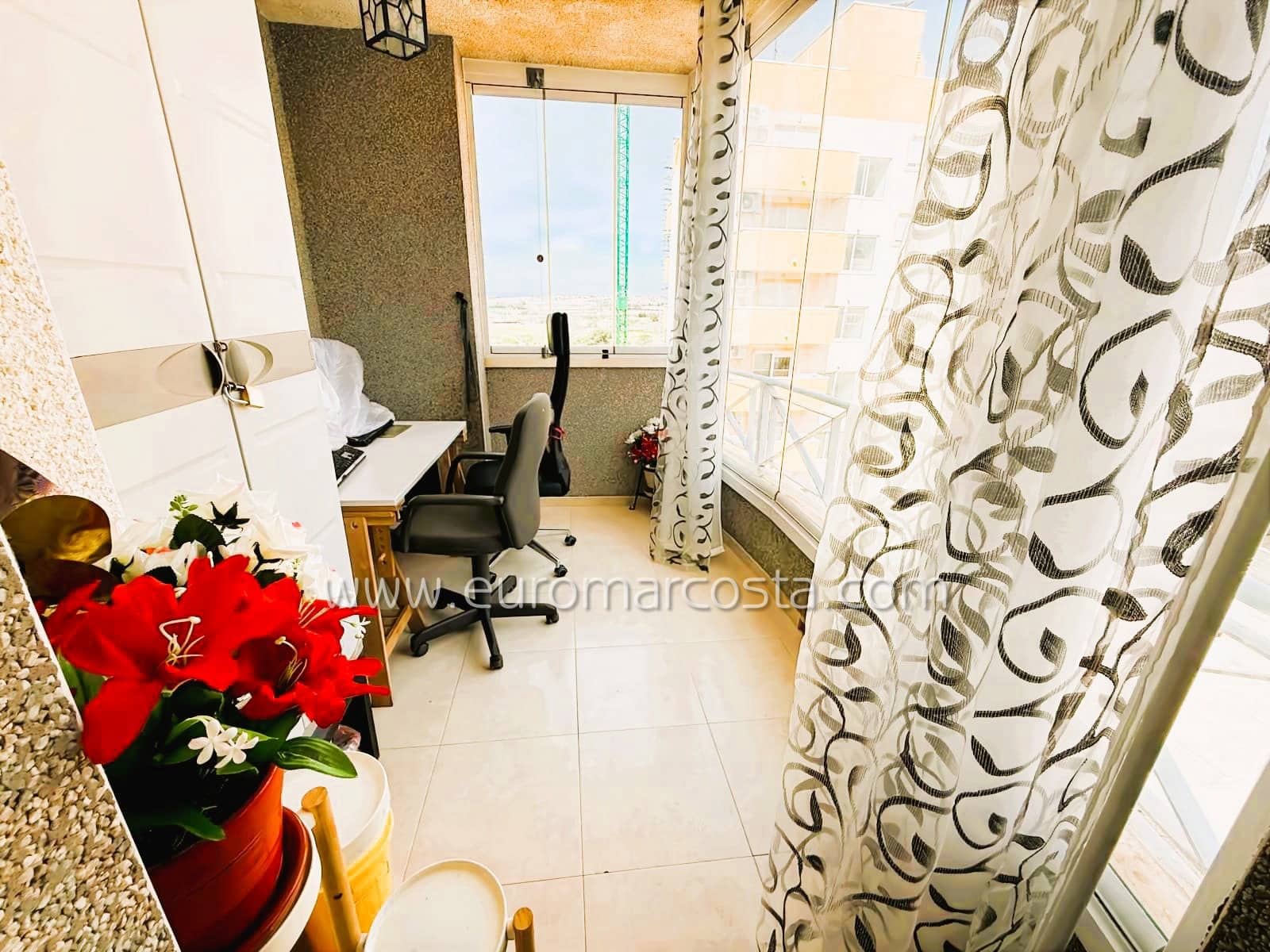 2 soveværelse Lejlighed til salg i Guardamar del Segura med swimmingpool garage - € 181.900 (Ref: 9685905)