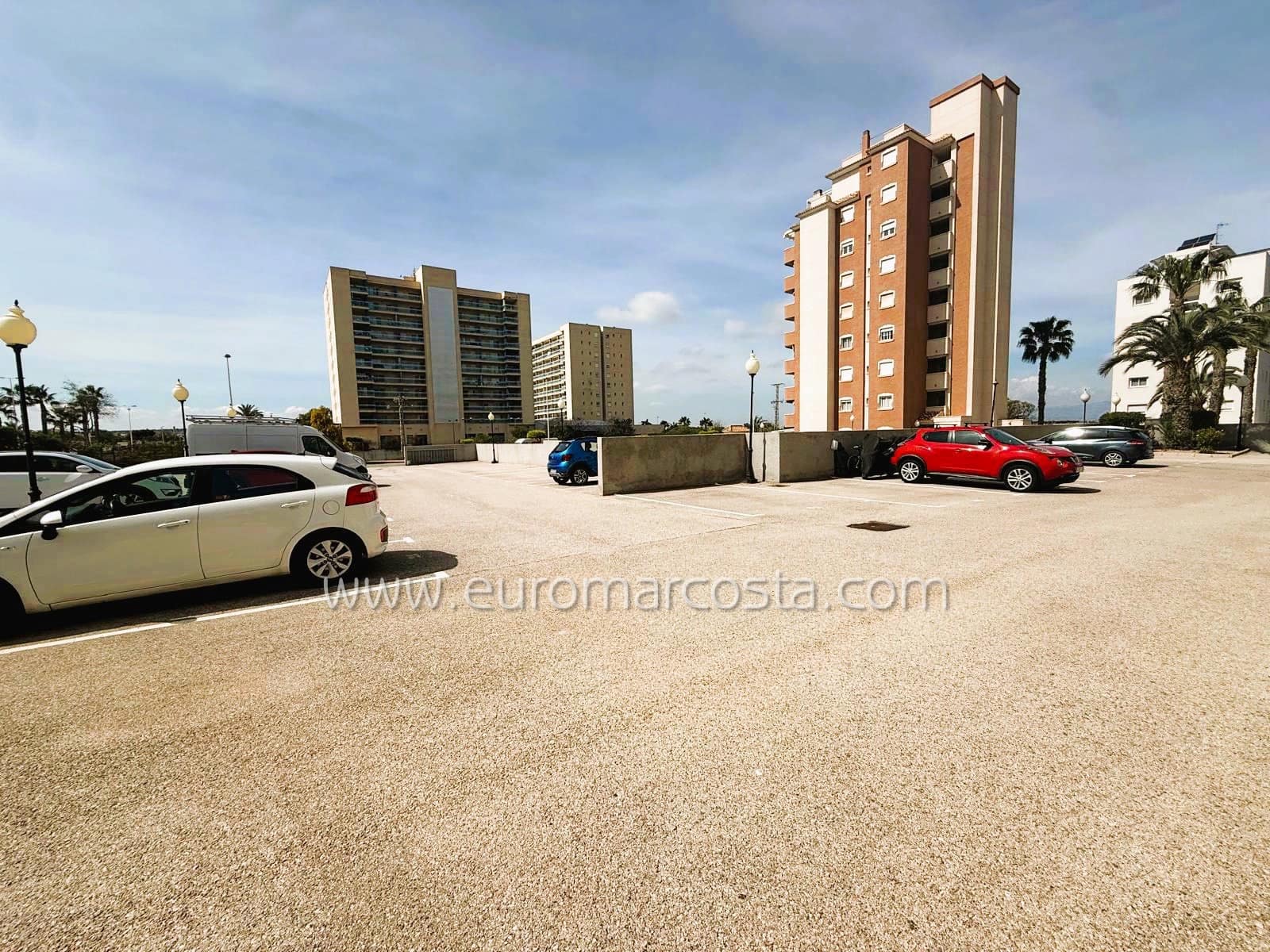 2 soveværelse Lejlighed til salg i Guardamar del Segura med swimmingpool garage - € 181.900 (Ref: 9685905)